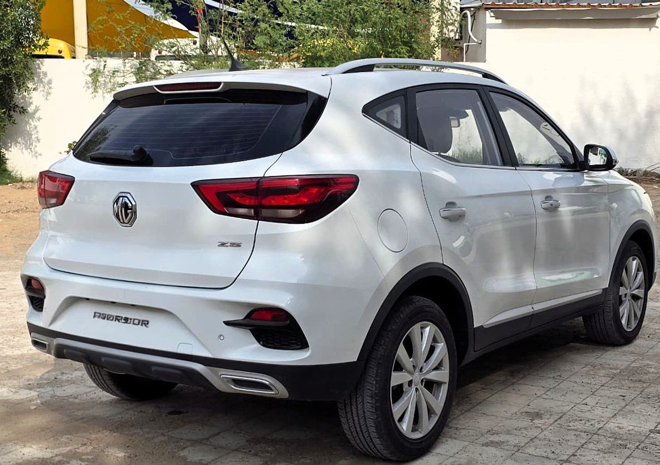 MG ZS COMFORT 1.5L A/T FWD White