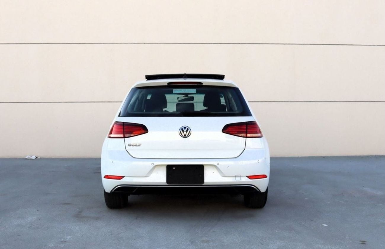 Volkswagen Golf Volkswagen Golf - 2018 - GCC - Accident-Free - 1.0L - 3(V) Excellent Condition Inside & out