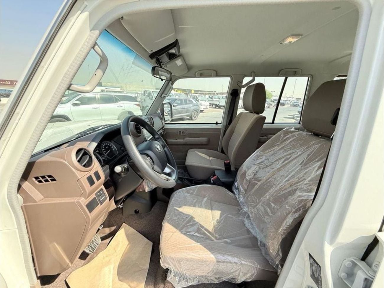 تويوتا لاند كروزر EXPORT ONLY - LC 76 basic automatic 4.0