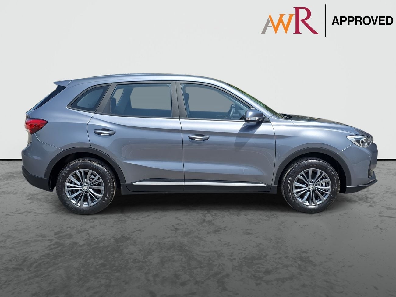 MG ZS STD 2.0