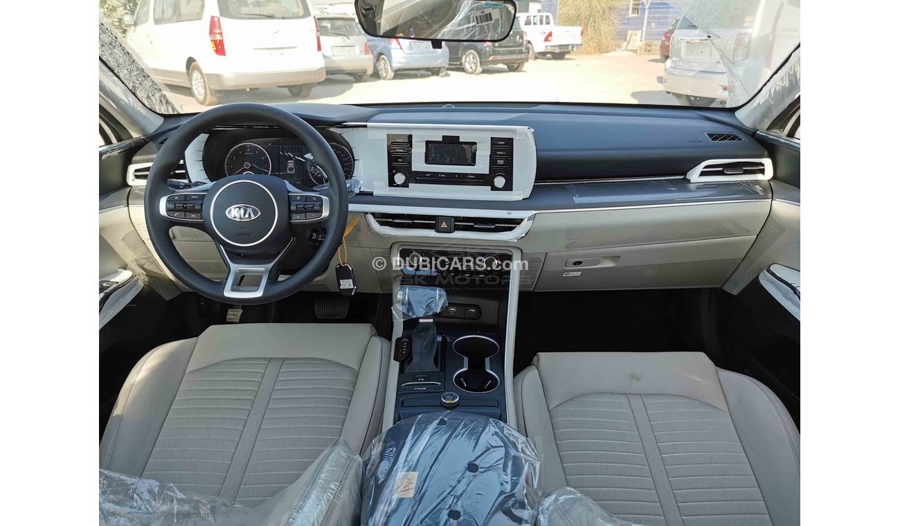 Kia Optima 2.4L 4CY Petrol, 17" Rims, DRL LED Headlights, Front & Rear A/C, Parking Sensors (CODE # KO01)