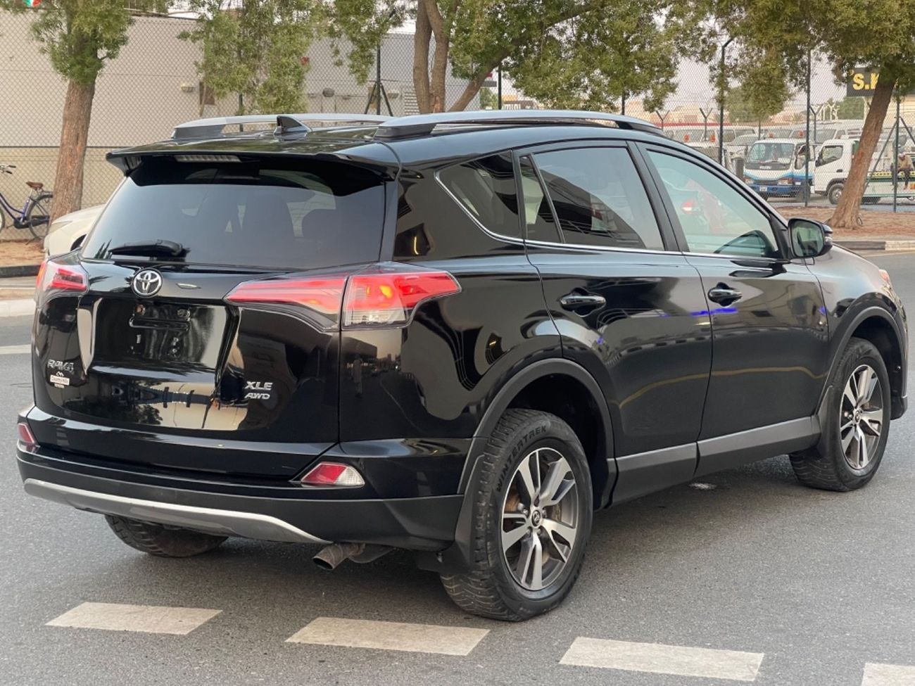 تويوتا راف ٤ 2017 RAV4 XLE AWD FULL OPTION