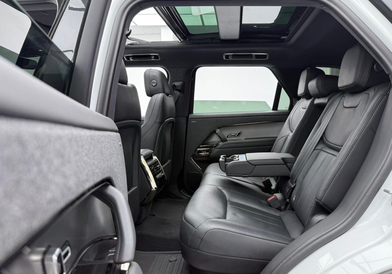 لاند روفر رينج روفر سبورت FIRST EDITION P400 S P400 3.0L 2023 RANGE ROVER SPORT P400 DYNAMIC S, Warranty, Service History ,Can