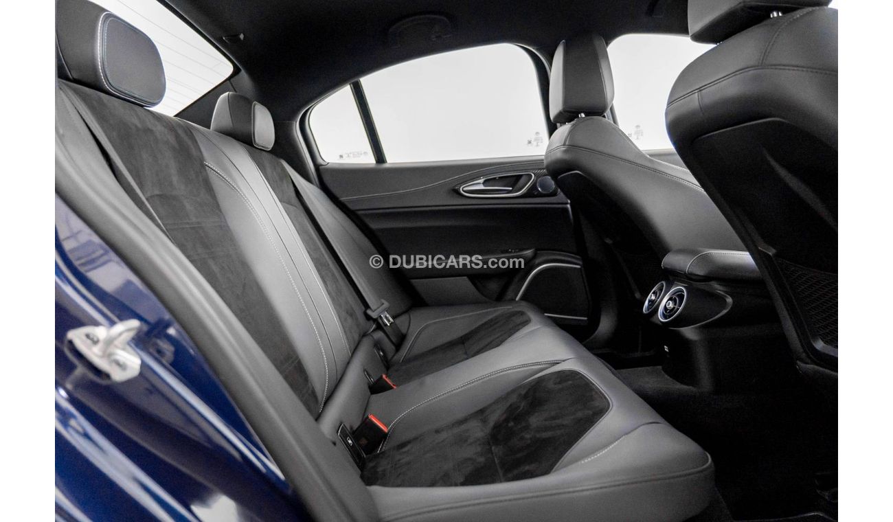 Alfa Romeo Giulia 2019 Alfa Romeo Giulia Quadrifoglio / 5 Year Alfa Romeo Warranty & Service Contract