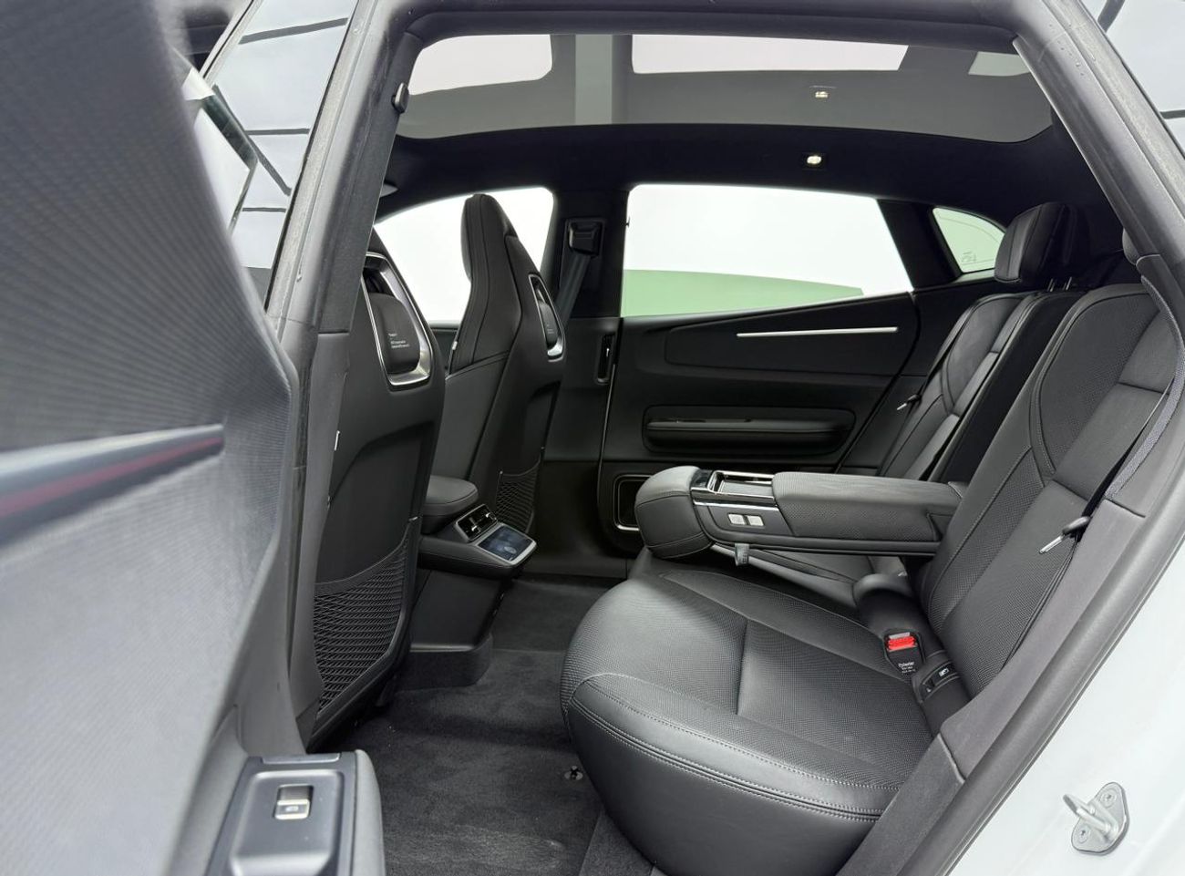 Polestar 4 2025 Polestar 4 Long Range, 2028 Polestar Warranty, 2033 Battery Warranty, Delivery Kms, GCC