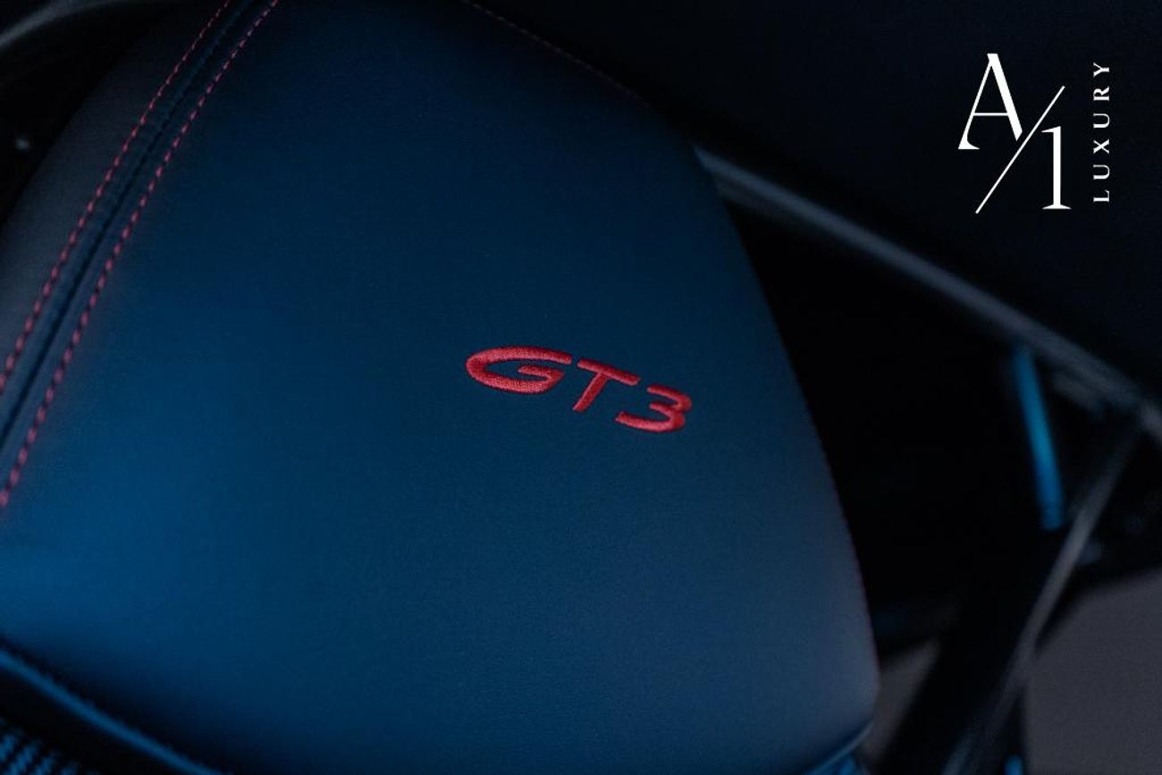 Porsche 911 GT3 4.0L 2022 Porsche 911 GT3, Warranty, Carbon Fiber Package, Sport Chrono Package, Manual Transmis