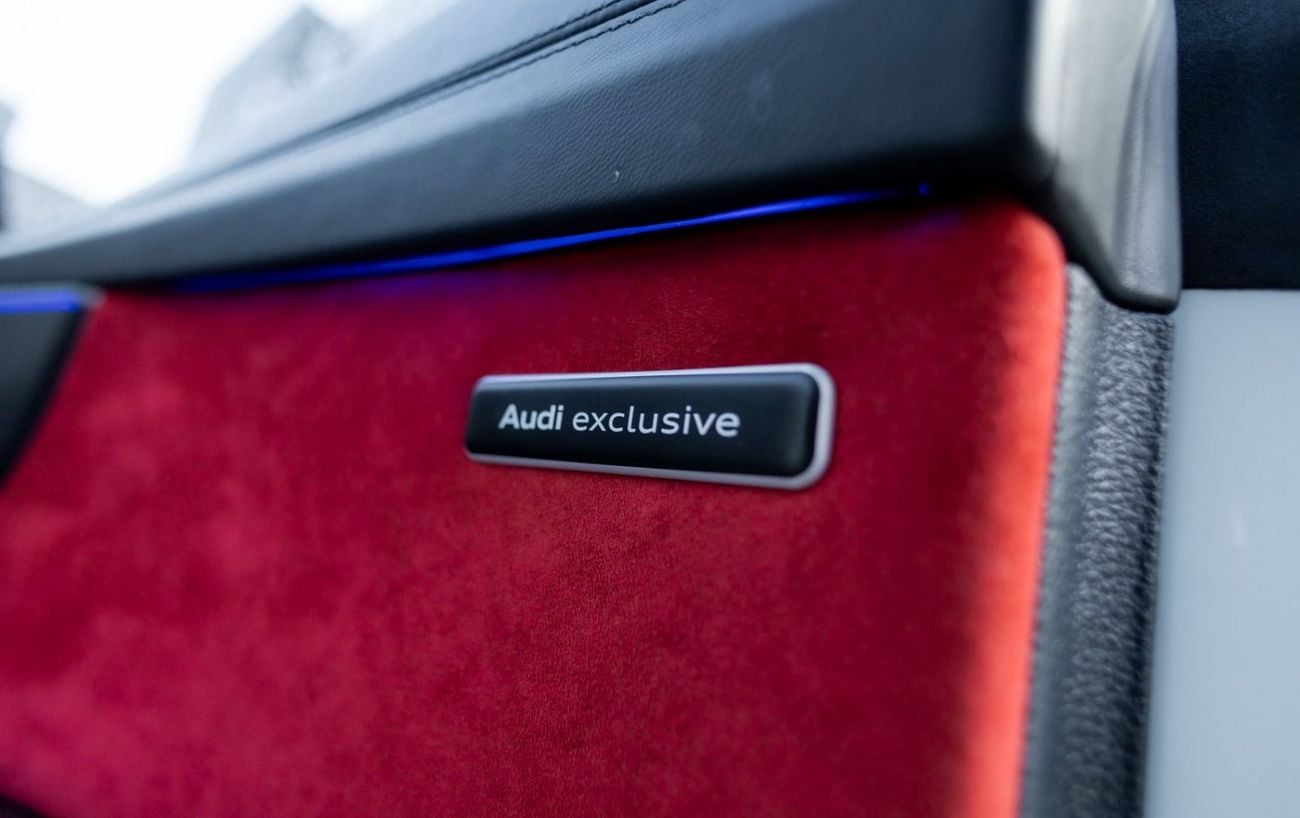 Audi RSQ8 TFSI quattro 4.0L