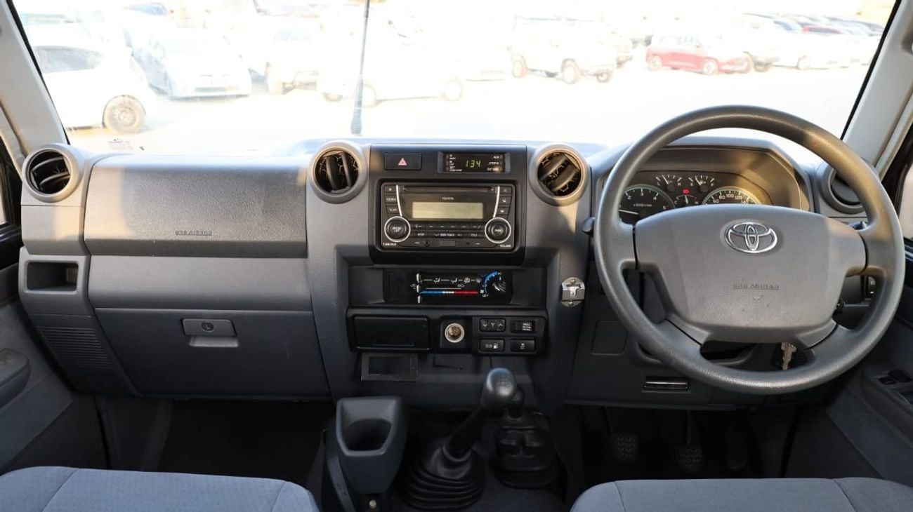 Toyota Land Cruiser Pick Up