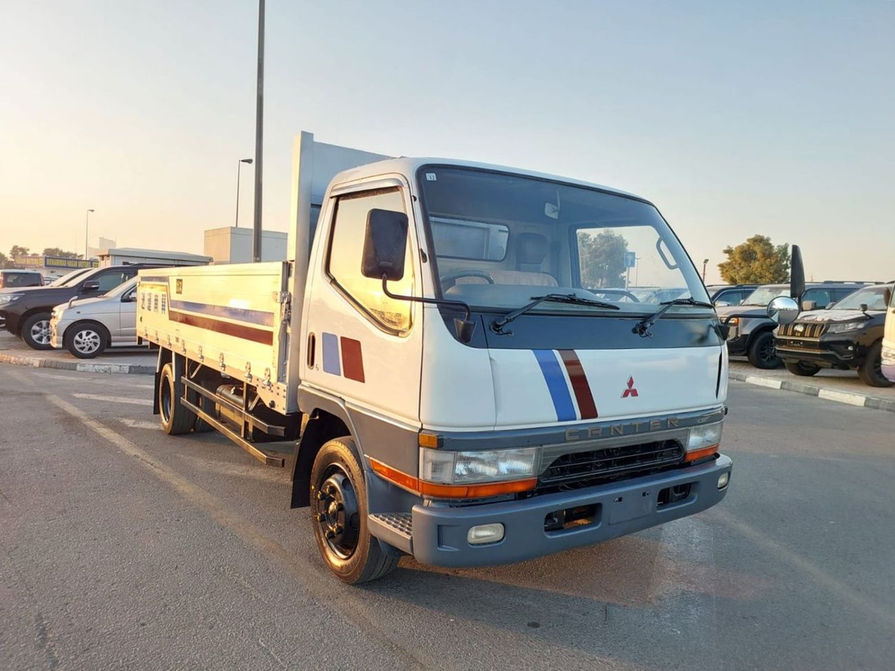 Mitsubishi Fuso Canter MITSUBISHI CANTER ALUMINIUM BODY TRUCK RHD 1994 MODEL 4.5 L DIESEL MANUAL(PM02115)