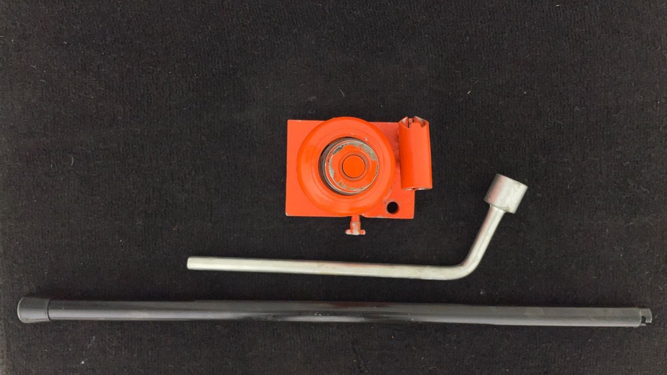 ميتسوبيشي باجيرو GLS MIDLINE 3 | بدون دفعة مقدمة | اختبار القيادة في المنزل