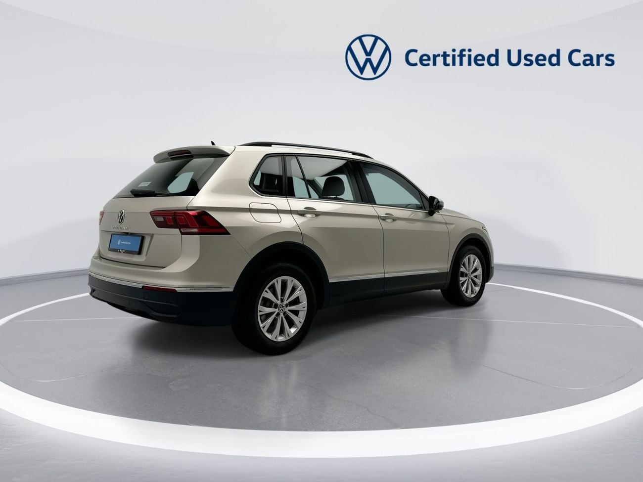 Volkswagen Tiguan LIFE 1.4L | VW Certified | Smart Tech Edition with Camera and Sensors | GCC Specs