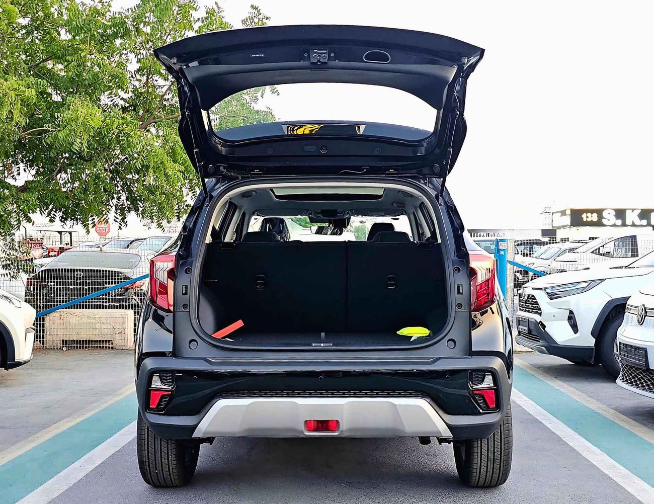 Kia Seltos 1.5L V4 PETROL / PUSH START / PANORAMIC ROOF / LEATHER SEATS (CODE # 69089)