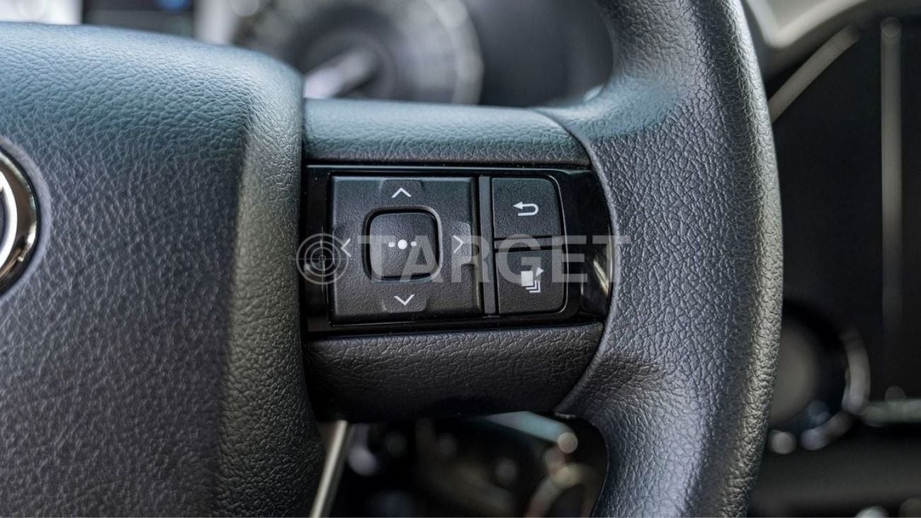 تويوتا هيلوكس GLX Toyota hilux 2.7L petrol  MY 2026