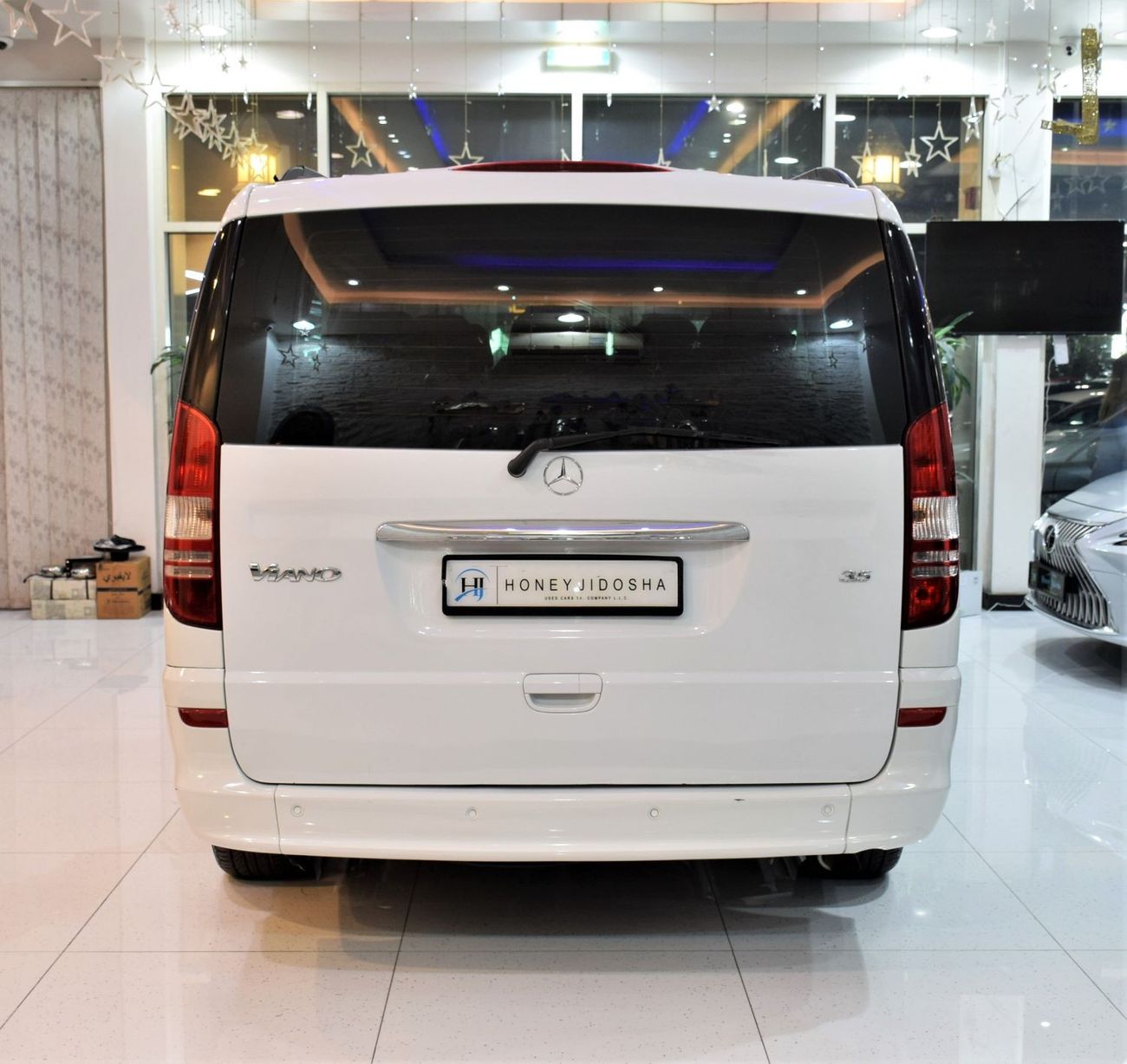 مرسيدس بنز فيانو EXCELLENT DEAL for our Mercedes Benz Viano 3.5L ( 2015 Model! ) in White Color! GCC Specs