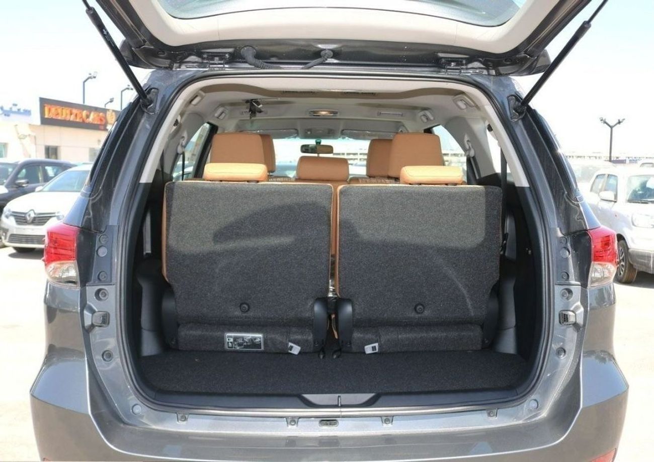 Toyota Fortuner Toyota Fortuner 2.7L PETROL 4X4 | AUTO REAR A/C | AUTO CLIMATE CONTROL | 2024