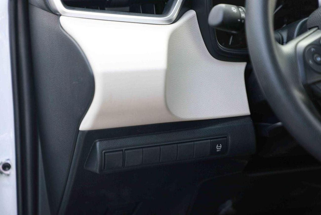 Toyota Corolla 2024 TOYOTA COROLLA LOW HYBRID 1.8 - SUPER WHITE inside FROMAGE | Export Only