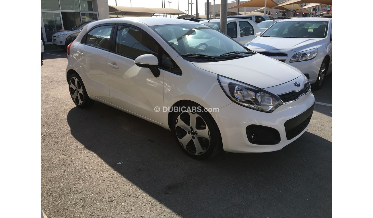 Kia Rio we offer : * Car finance services on banks * Extended warranty * Registration / export services