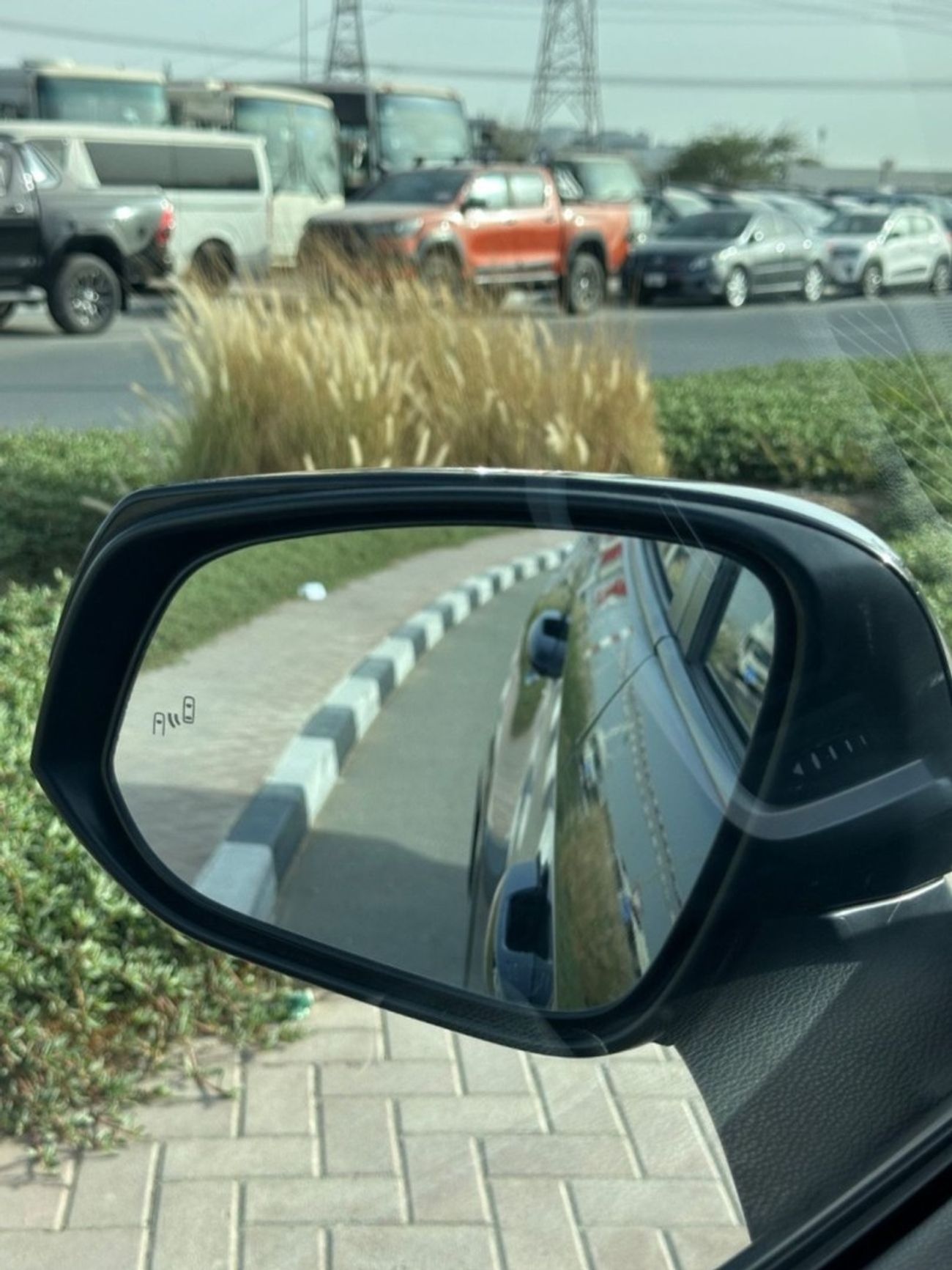 تويوتا راف ٤ Hybrid XSE, sunroof,leather seats, push start Full Option