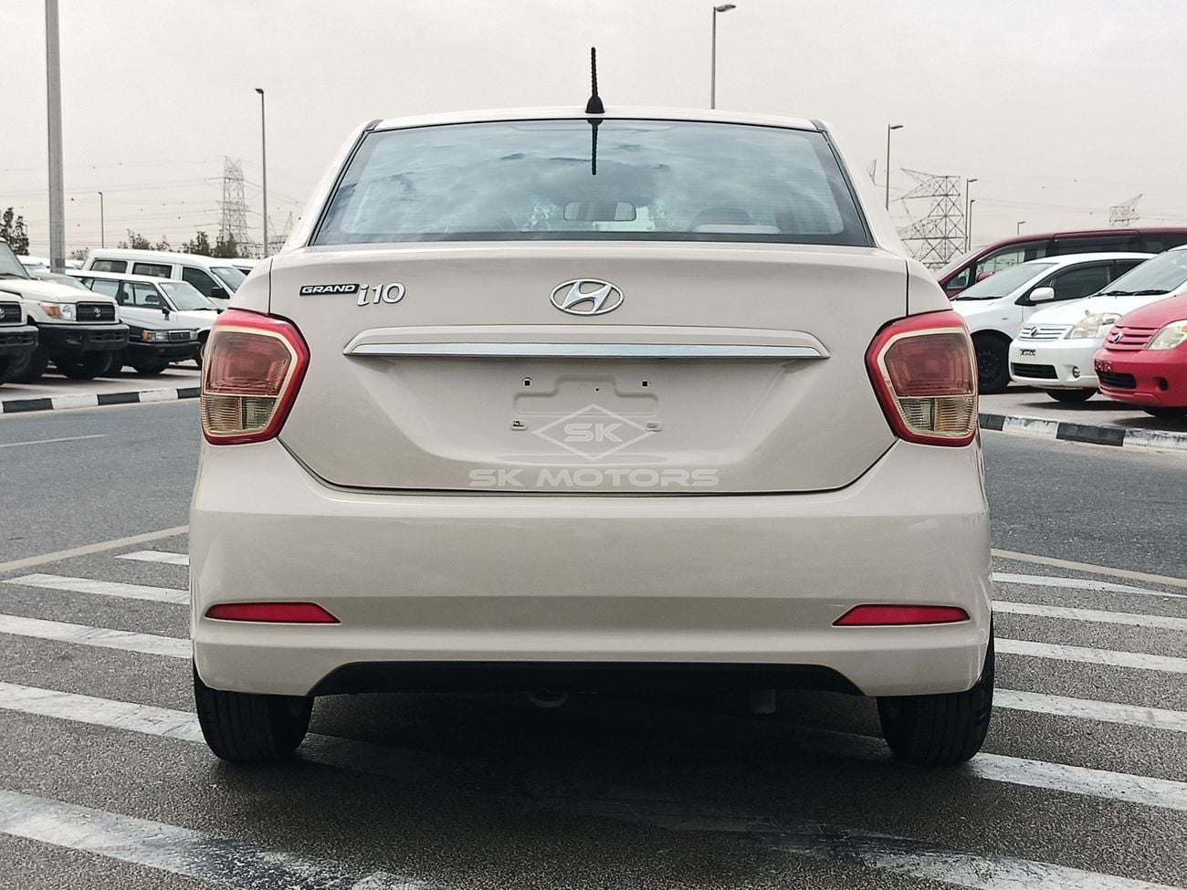 Hyundai Grand i10 1.2L, 14" Rims, Xenon Headlights, Fog Lights, Fabric Seat, Airbag, Headlight Aiming Knob (LOT # 828)