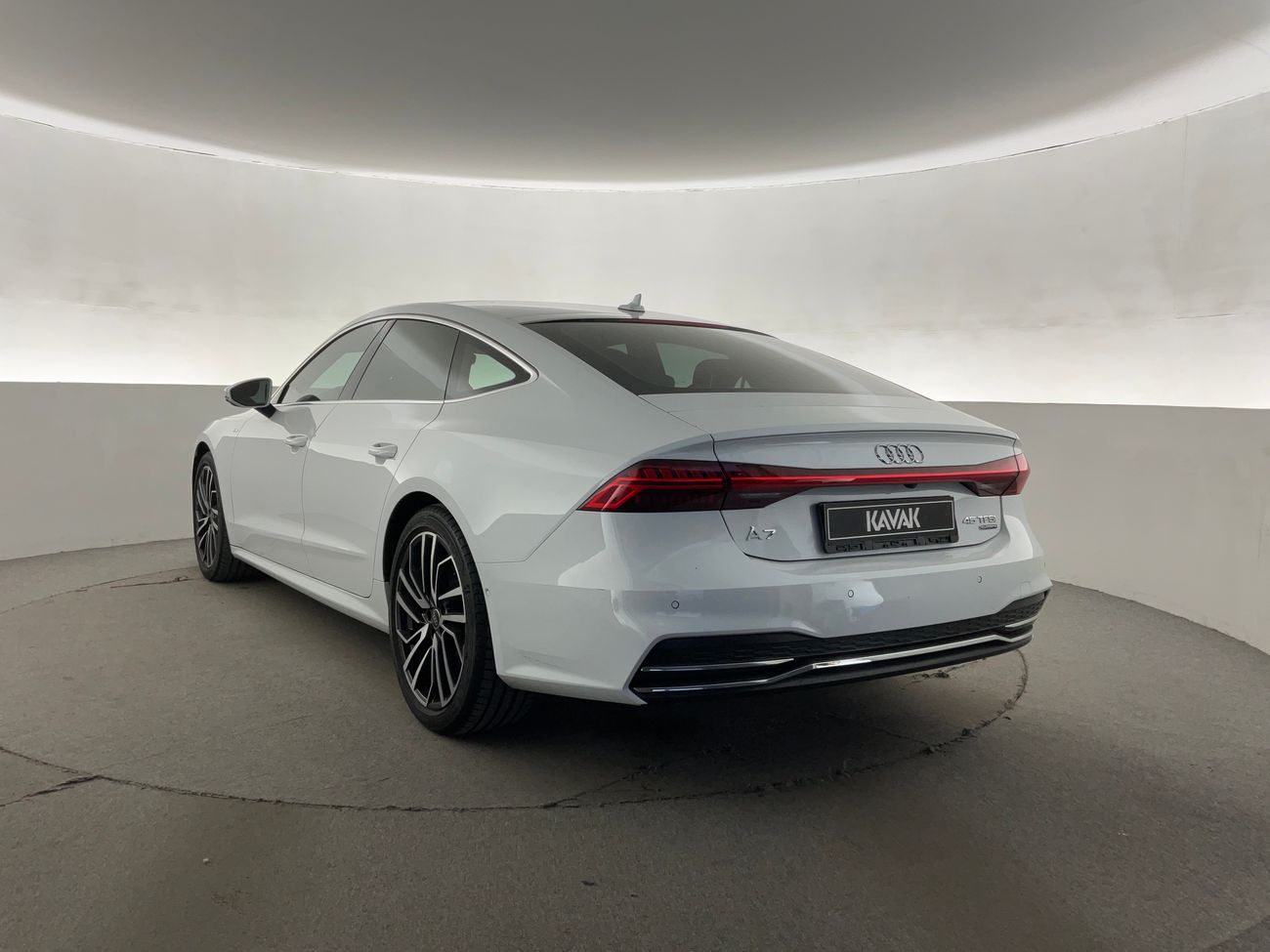 أودي A7 45 TFSI S-Line | National Day Celebration | شامل الضمان | 0 ﺪﻔﻋﺓ ﺃﻮﻟﻯ