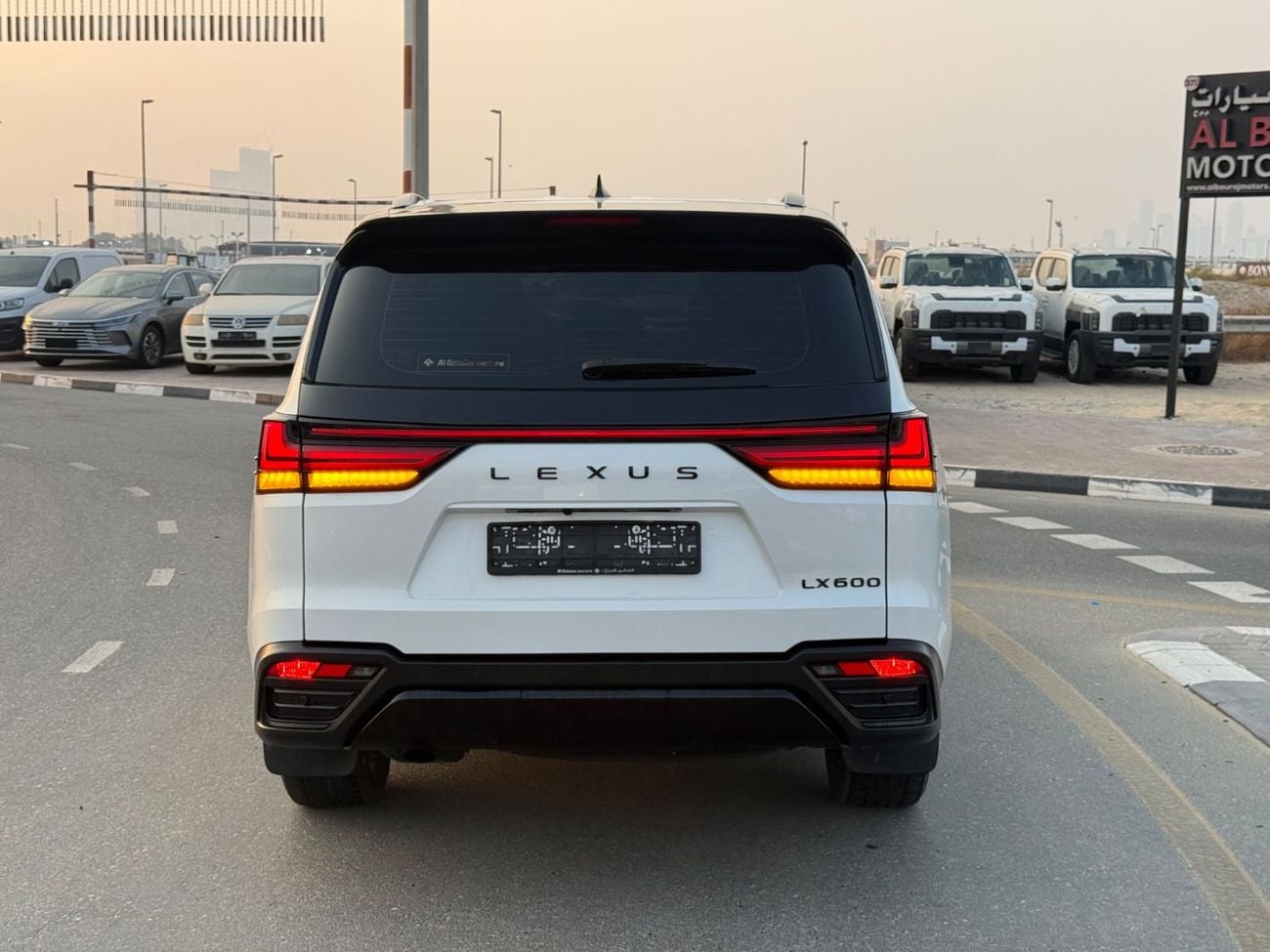 Lexus LX600 SIGNATURE 2023 LEXUS Lx600 SIGNATURE 7 SEATS 3.5TT AL FUTTAIM GCC 1st OWNER   KM: 71,000 PRICE: