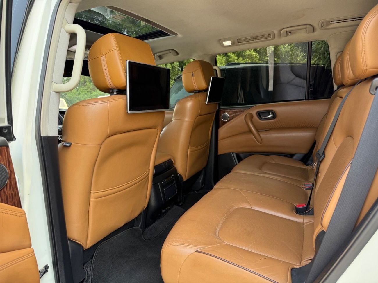 Nissan Patrol LE Platinum 5.6L نيسان باترول ٢٠١٥ بلاتينيوم ٥ كاميرات