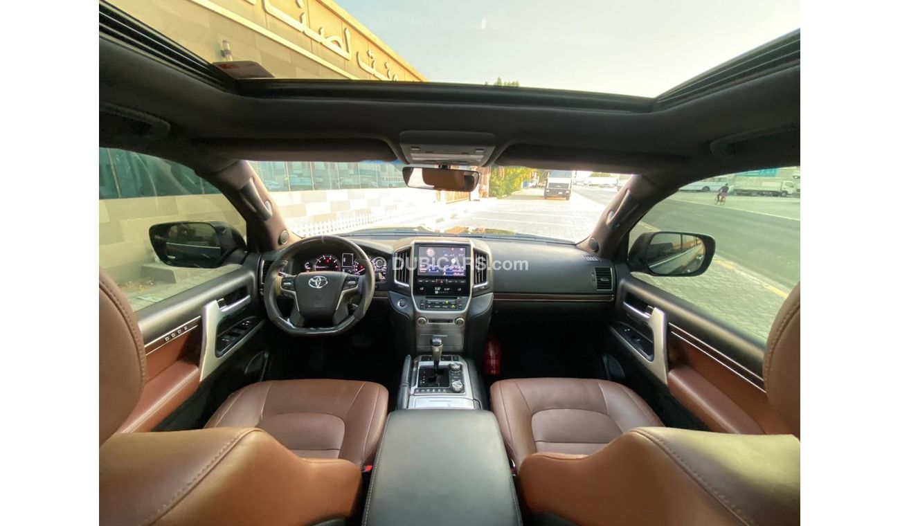 Toyota Land Cruiser VXR