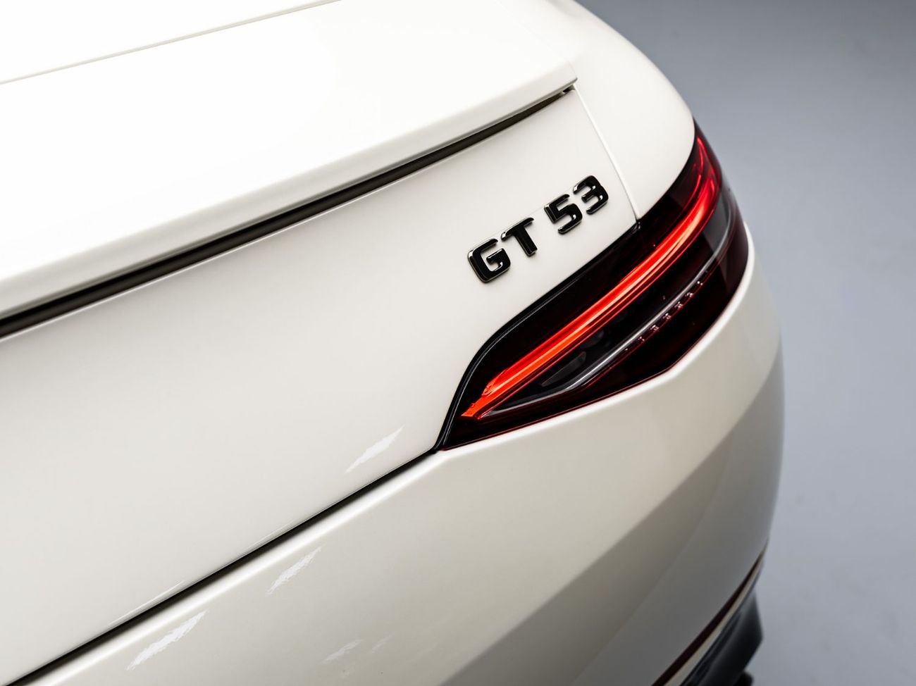 مرسيدس بنز ايه ام جي جي تي 53 2022 Mercedes GT 53 AMG, 3.0 TC I6, AWD, 429bhp, 9 Speed Automatic