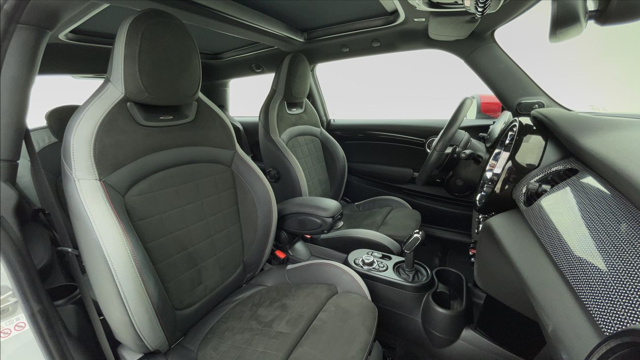 ميني كوبر JOHN COOPER WORKS 2 | بدون دفعة مقدمة | اختبار القيادة في المنزل