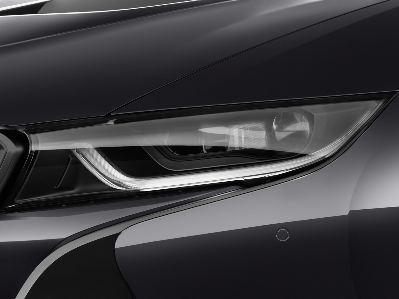 BMW i8 exterior - Headlight