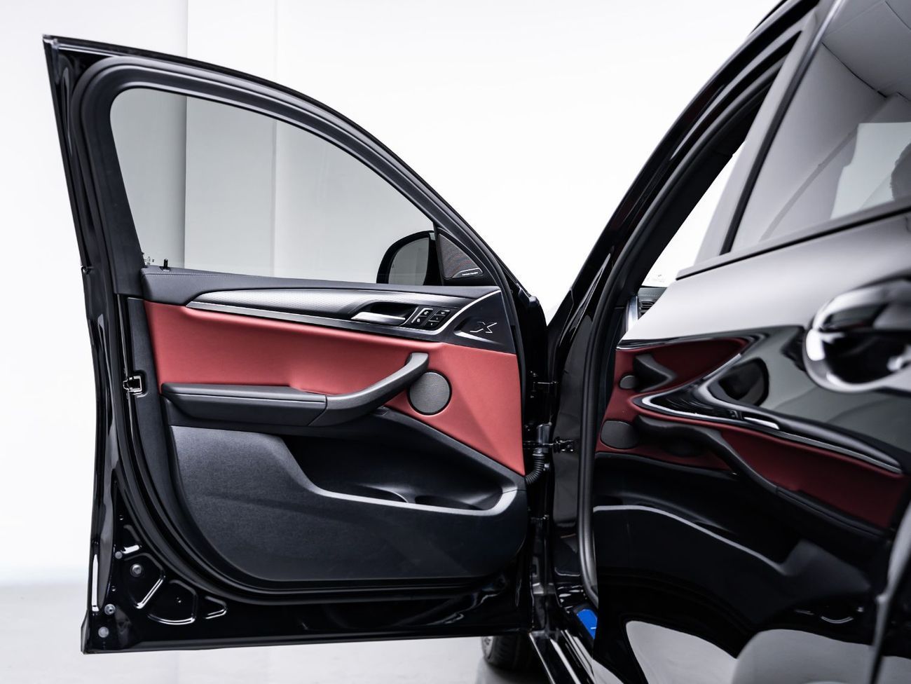 بي أم دبليو X4 xDrive 30i M Sport 2.0L