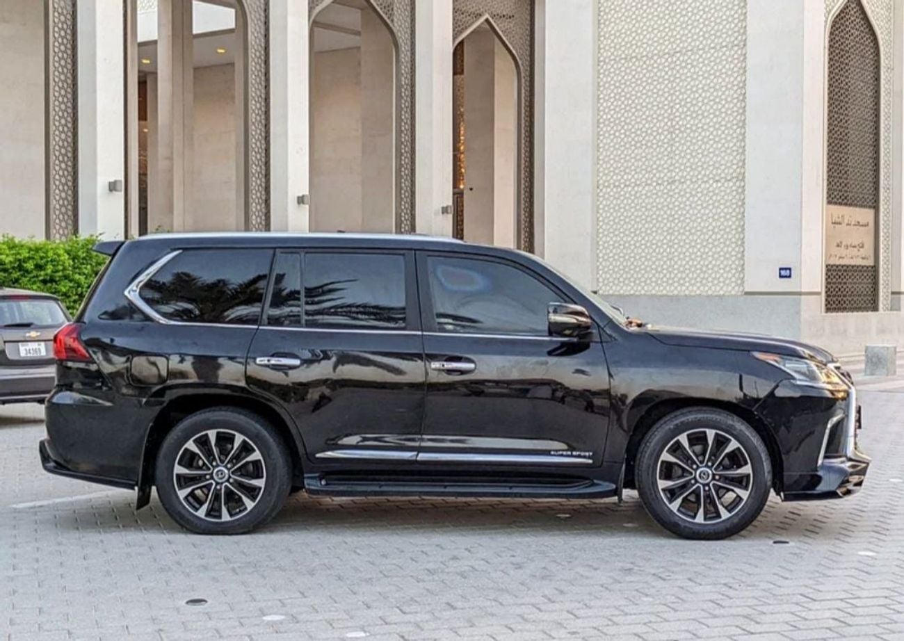 Lexus LX 570 Lexus Lx.series Lx570 platinum 2009 Model Facelifted 2021 colour Black push start Transmission Autom
