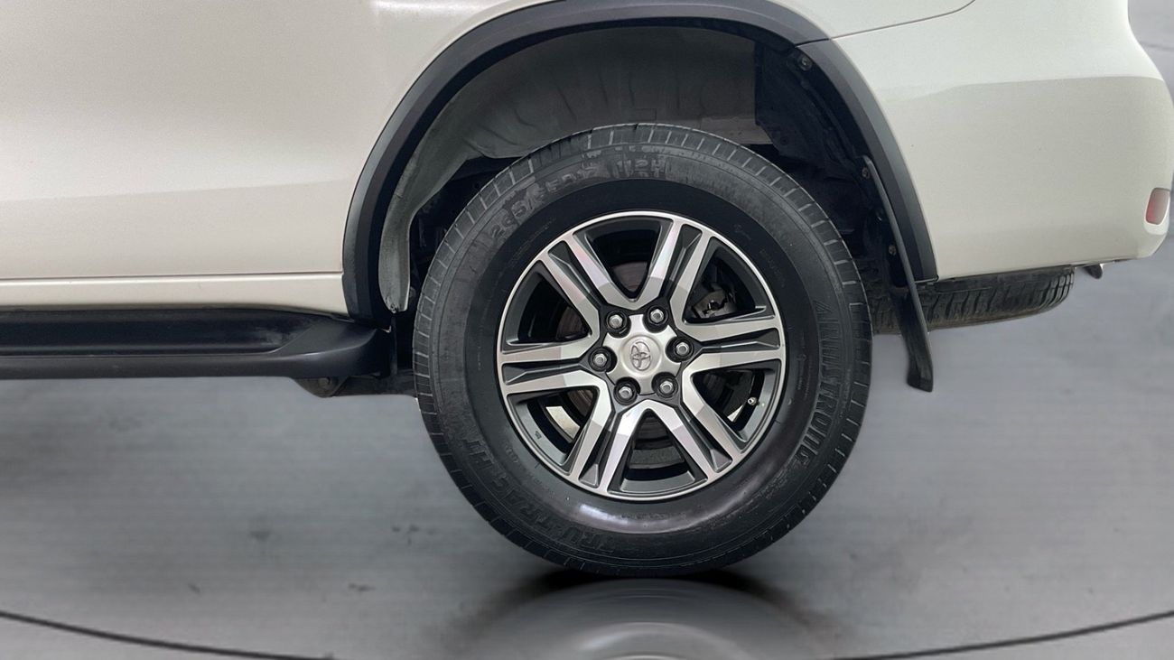 تويوتا فورتونر EXR | شامل الضمان | 0 ﺪﻔﻋﺓ ﺃﻮﻟﻯ