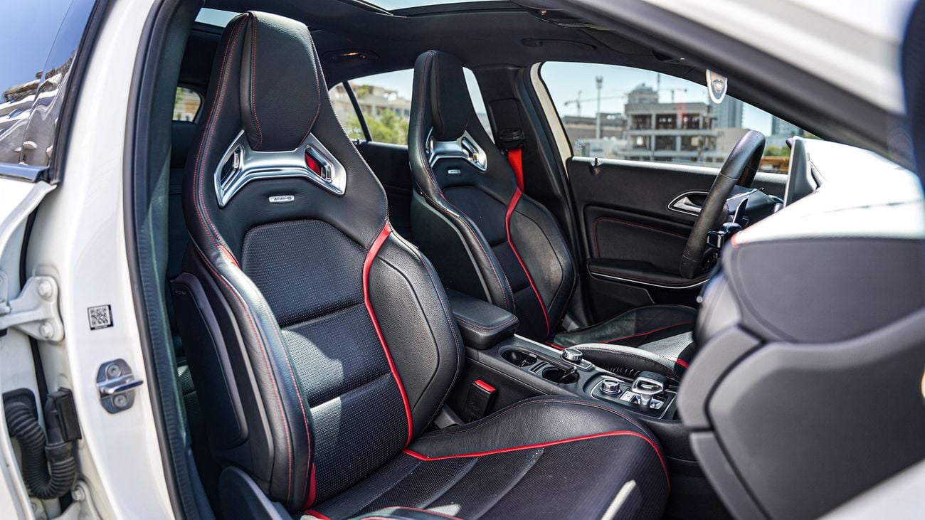 Mercedes Benz GLA 45 AMG STD 2.0L