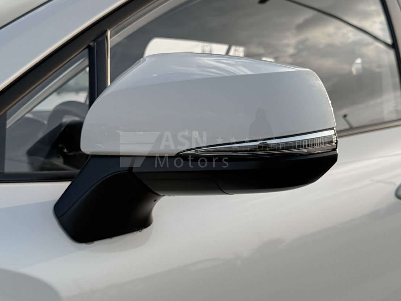 تويوتا كورولا كروس Hybrid Elite 2.0L 2024