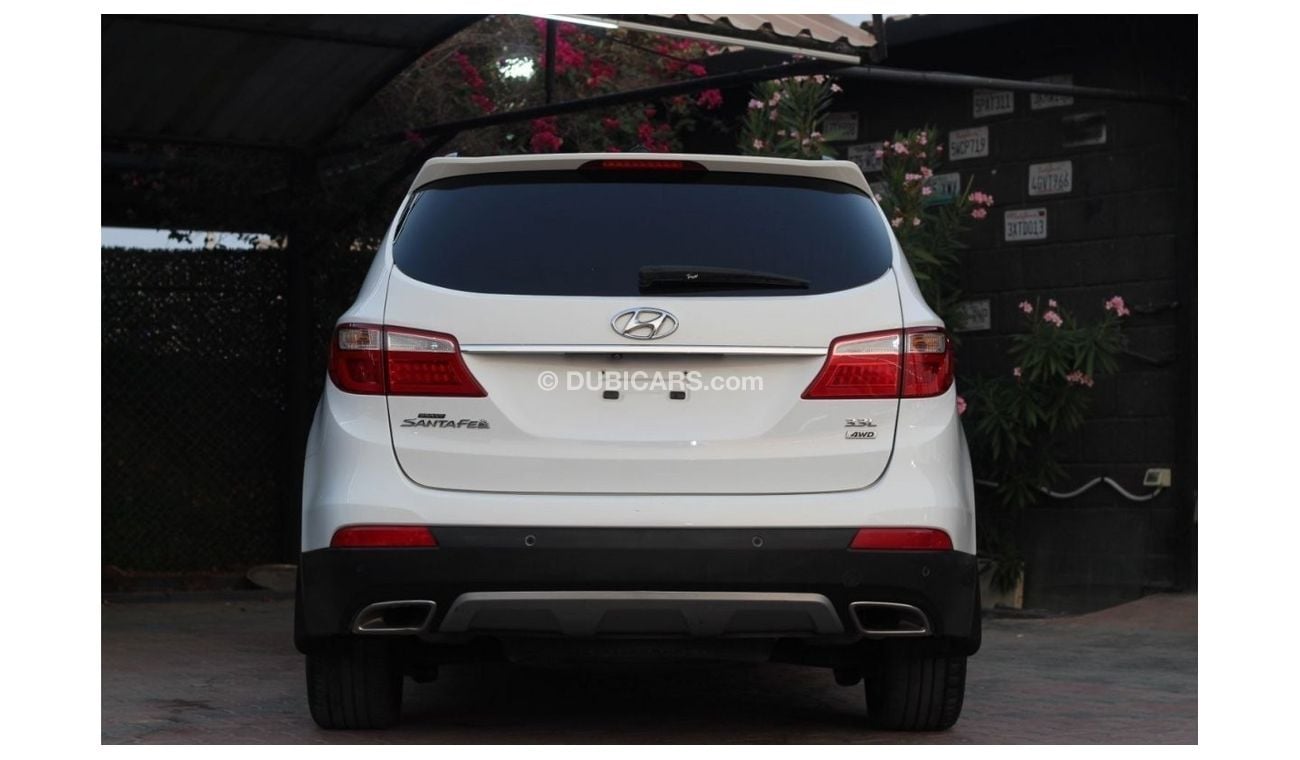 Hyundai Grand Santa Fe GLS هيونداي جراند سنتافي موديل : 2015 مطلوب :42000 درهم الممشى : 187000 كم مواصفات خليجية V6/3.3L 4W