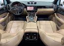 Porsche Cayenne Std 3.0L (335 HP) 2018 Porsche Cayenne, Warranty, Full Service History, Excellent Condition, GCC