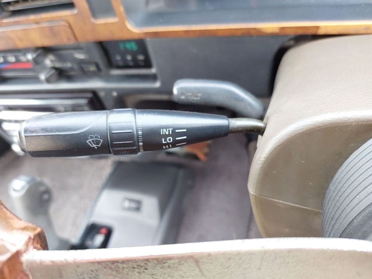 Toyota Hilux TOYOTA HILUX PICK UP RHD 1997 MODEL 2.4 L DIESEL AUTOMATIC(PM02314)