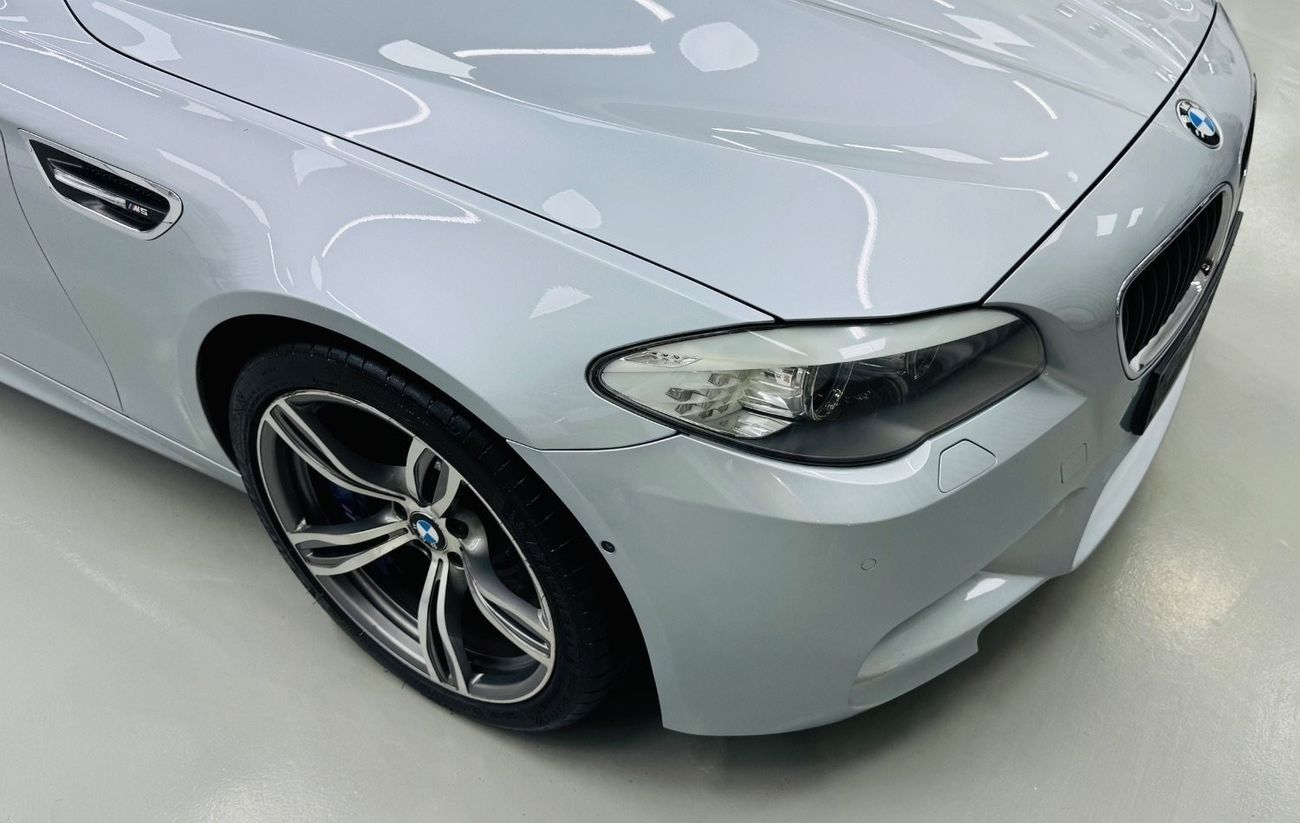 بي أم دبليو M5 Std 4.4L