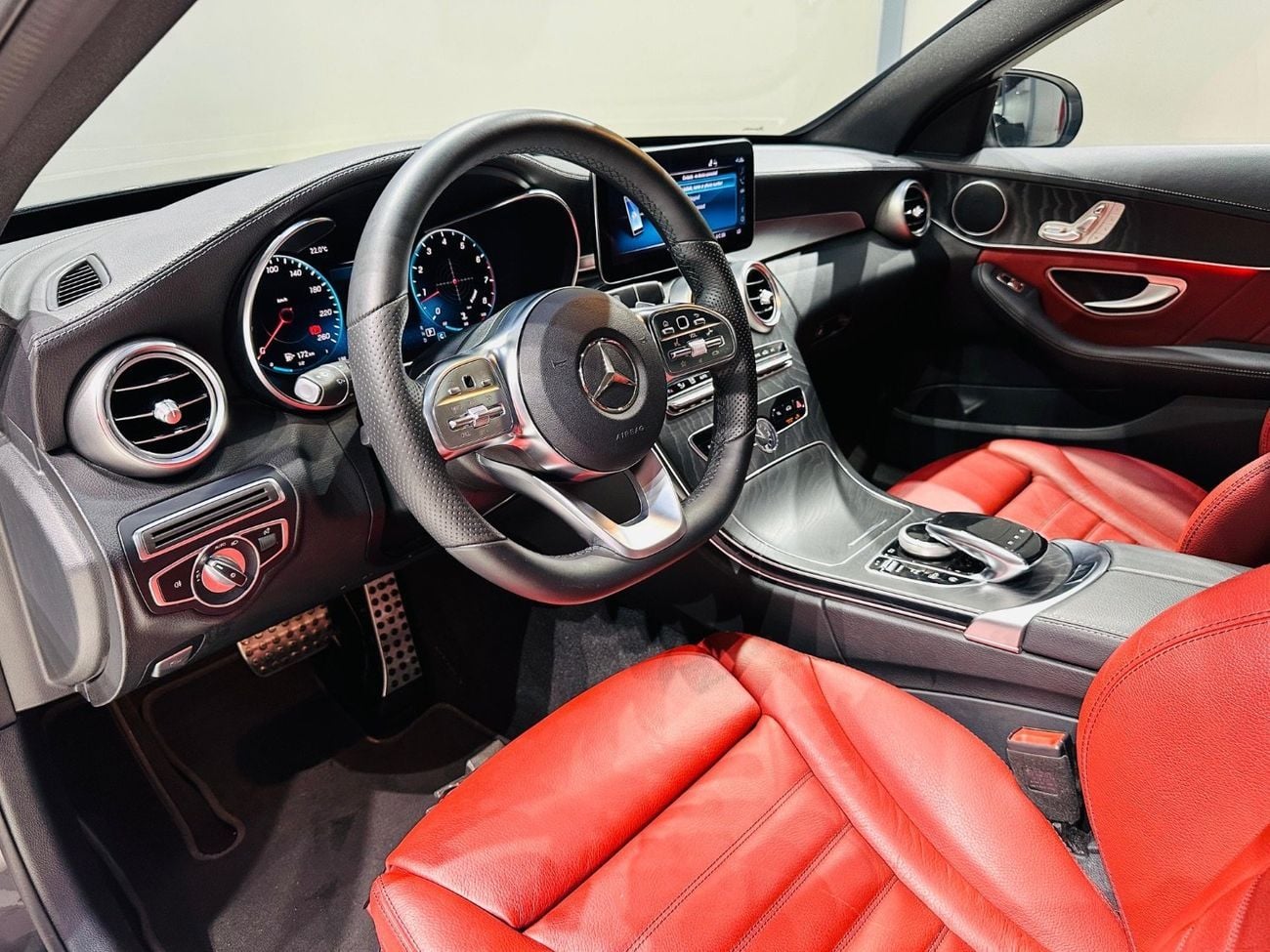 Mercedes Benz C200 AMG FULL OPTION