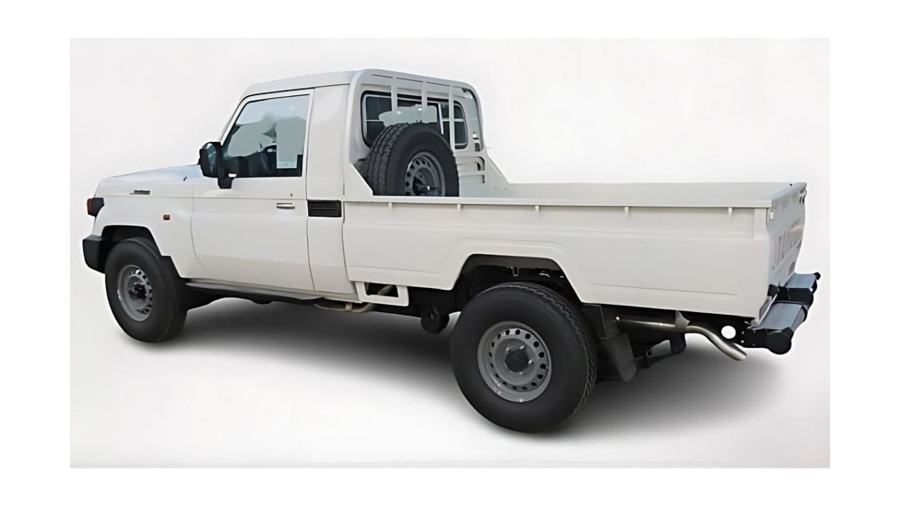تويوتا لاند كروزر بيك آب تويوتا LC 79 بيك اب كابينة واحدة 4.5 لتر V8 ديزل موديل سنة 2024 اللون أبيض