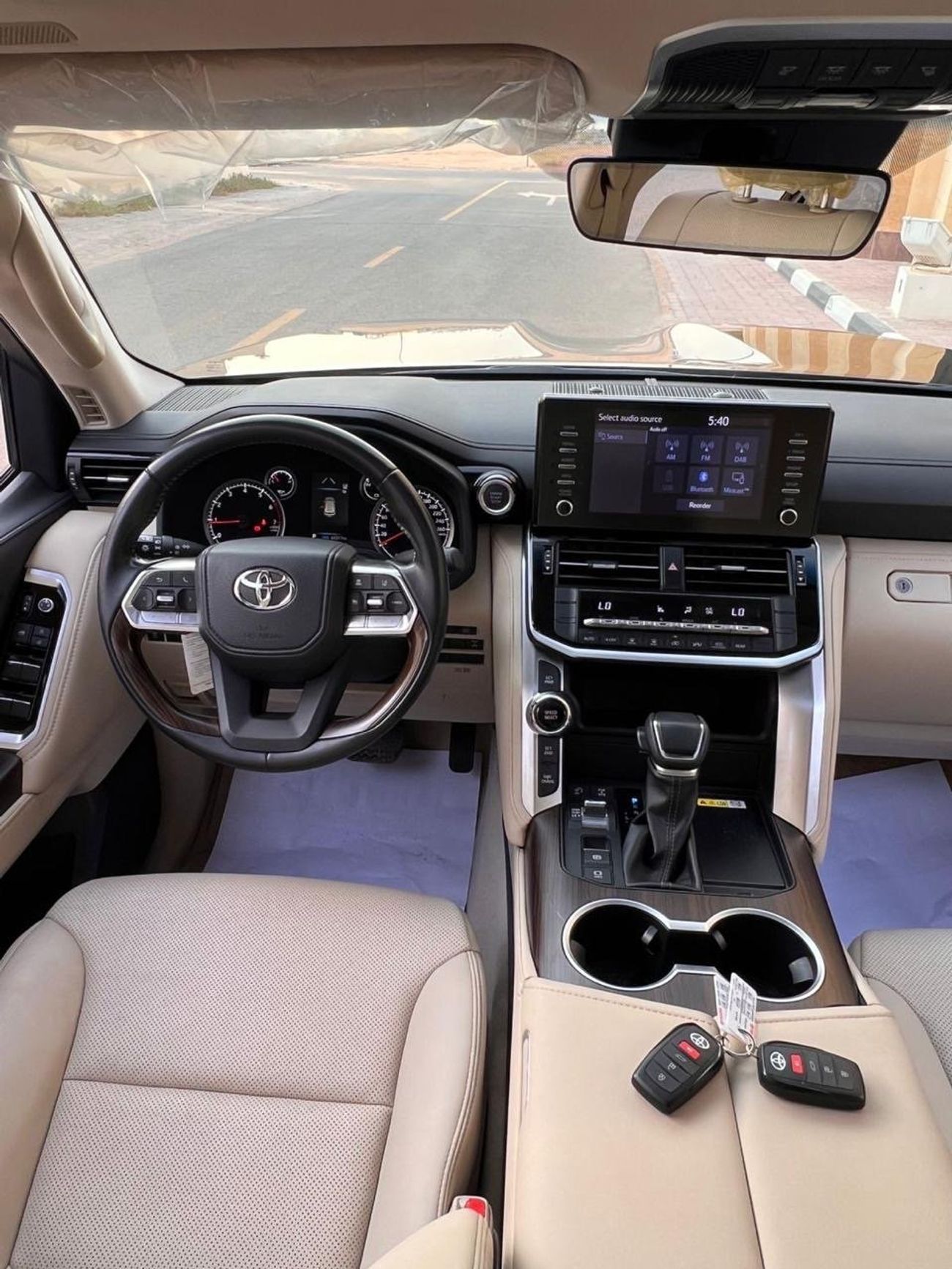 تويوتا لاند كروزر GXR 2022 Model LHD V6 LC300 Full Option GCC Specification