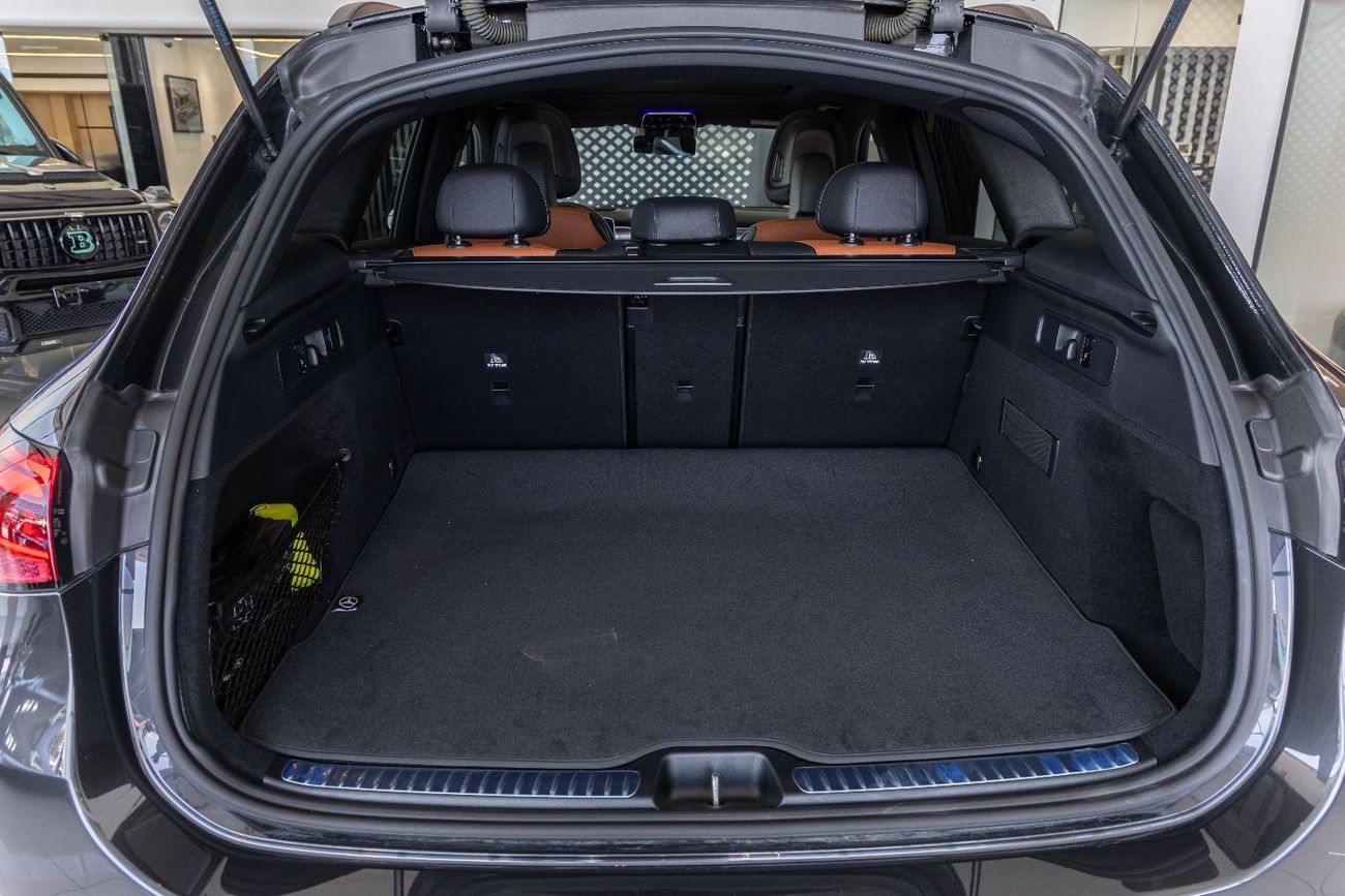 مرسيدس بنز GLC 300 Amazing Price | Mercedes-Benz GLC 300 SUV | 4Matic | HUD | 2024