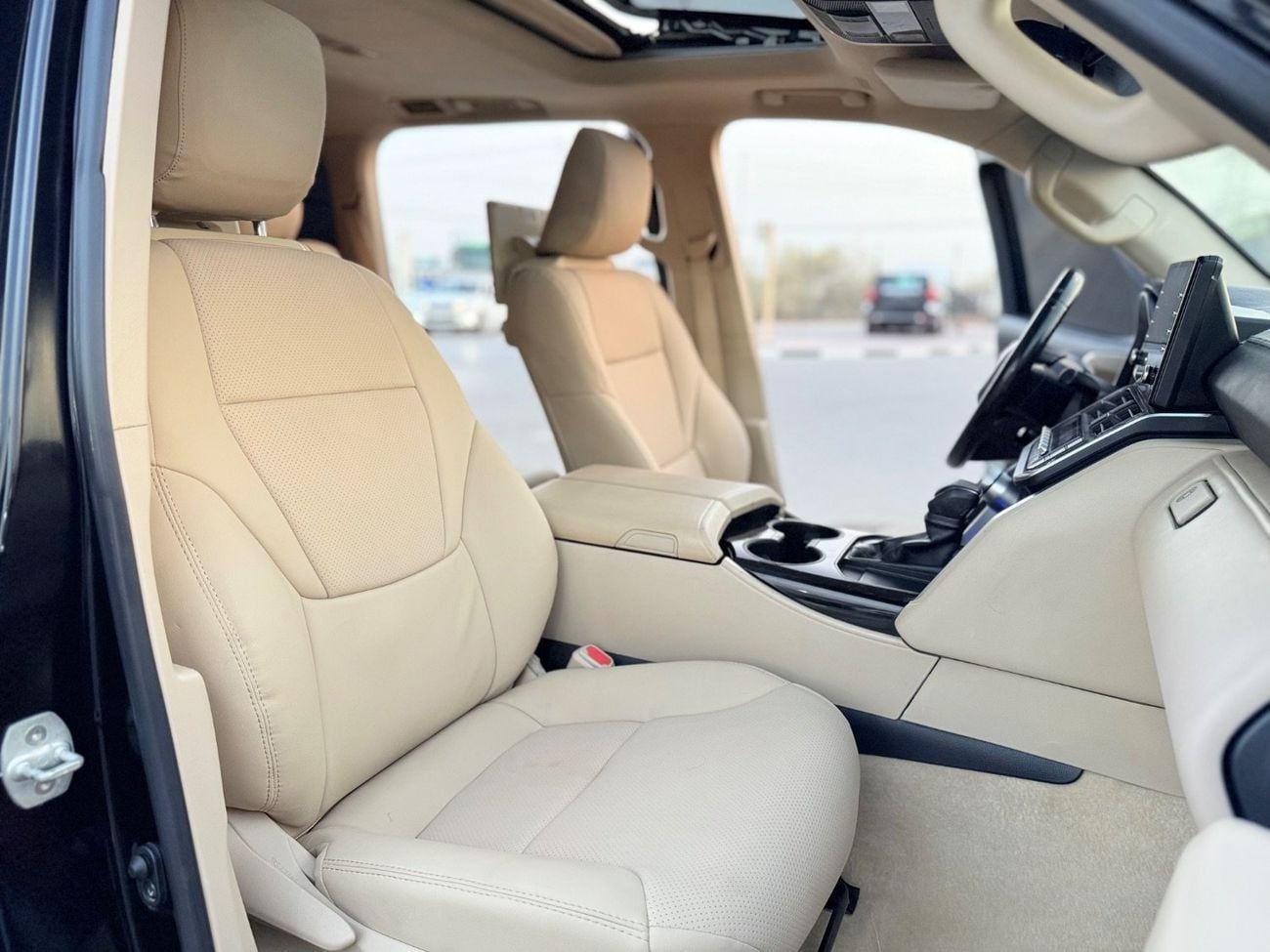 تويوتا لاند كروزر GXR 3.5L