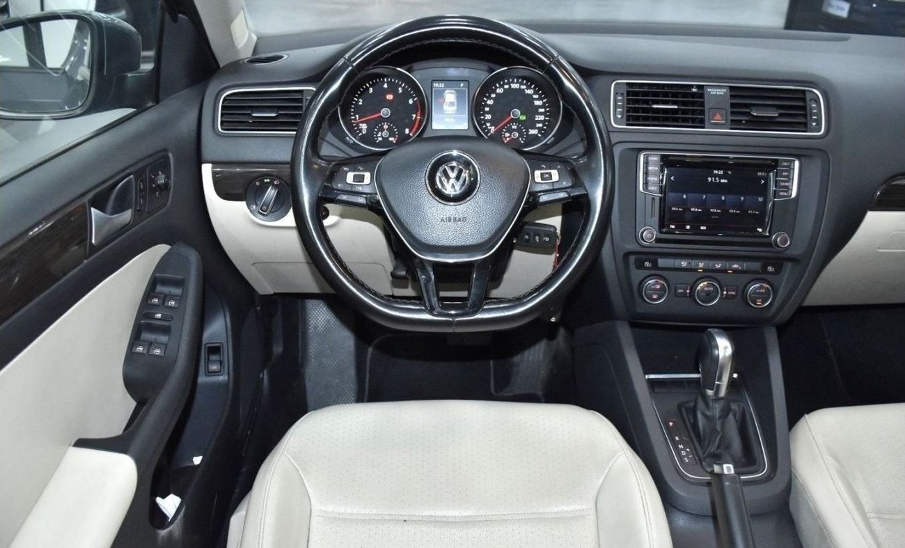 فولكس واجن جيتا EXCELLENT DEAL for our Volkswagen Jetta ( 2018 Model ) in Grey Color GCC Specs