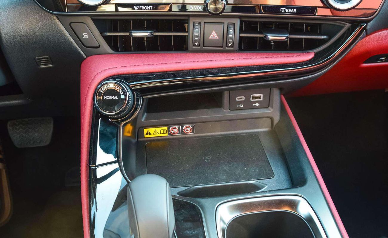 لكزس NX350 LEXUS NX350 2.4L AWD PETROL SUV 2025