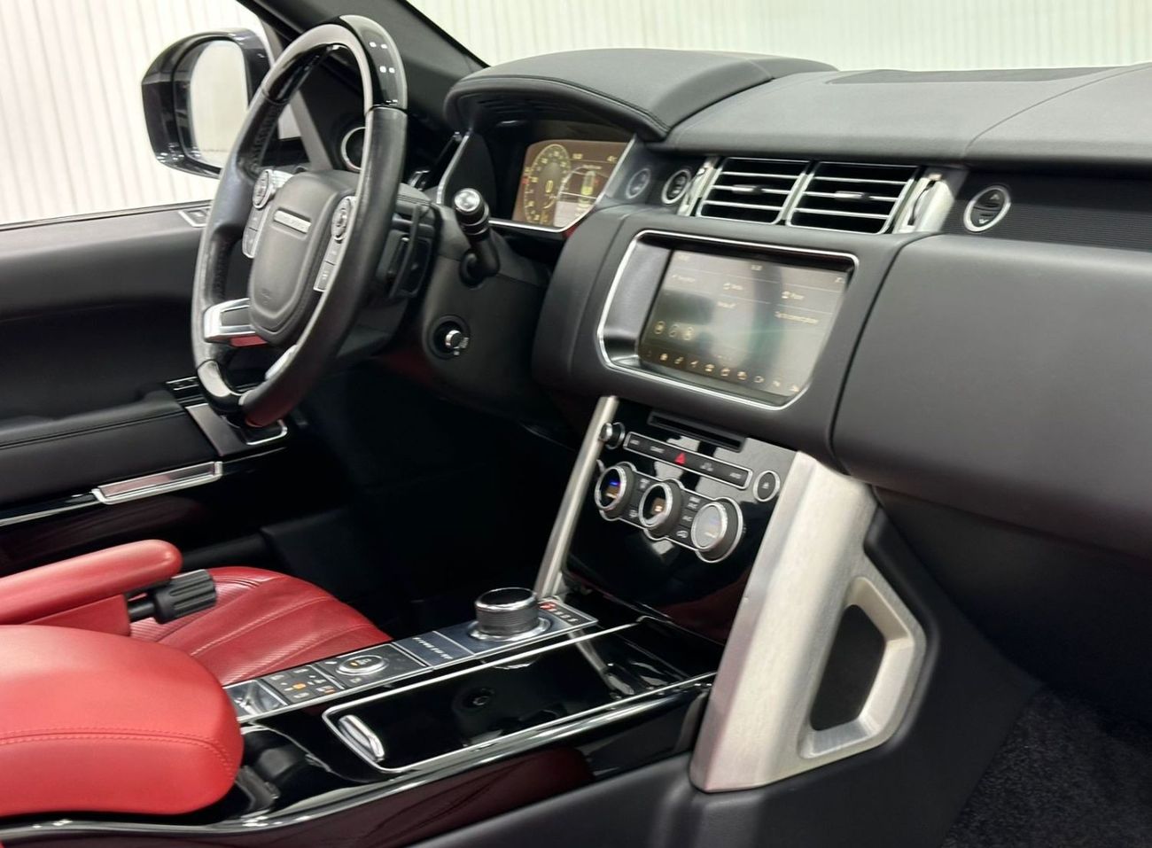 لاند روفر رينج روفر 2017 Range Rover Vogue SE Supercharged, 2024 Range Rover Warranty + Service Pack, Full Options, GCC