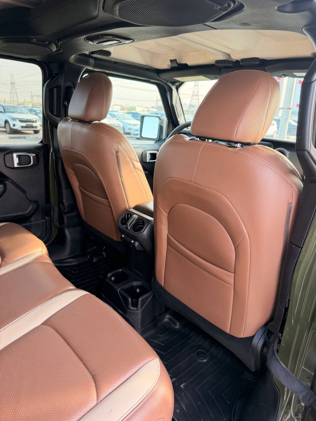 Jeep Wrangler Unlimited Sport S 2.0L A/T Sport 2.0L A/T Full Option