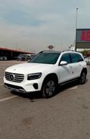 Mercedes-Benz GLB 200 BMW 200d