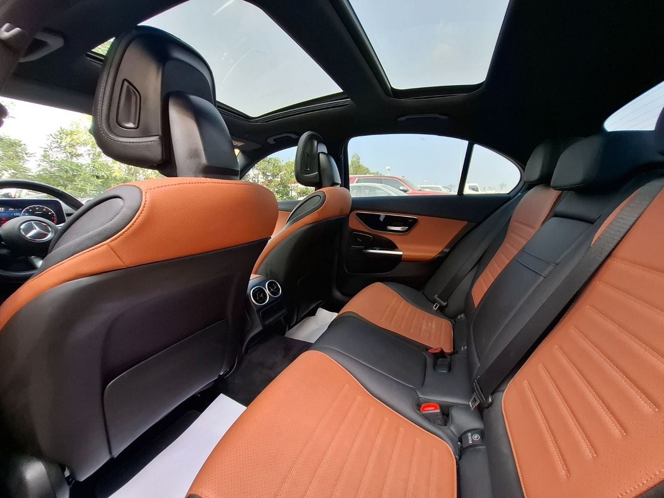 Mercedes Benz C300 STD Base Mercedes-Benz C300 AMG 2023 full option